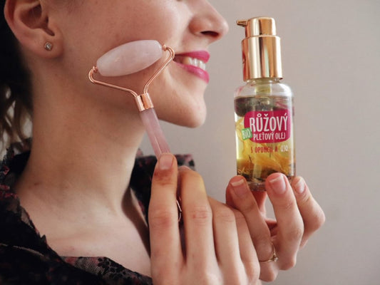Bio Růžový omlazující pleťový olej s opuncií, arganem,  jojobou a Q10 45 ml - PURITY VISION